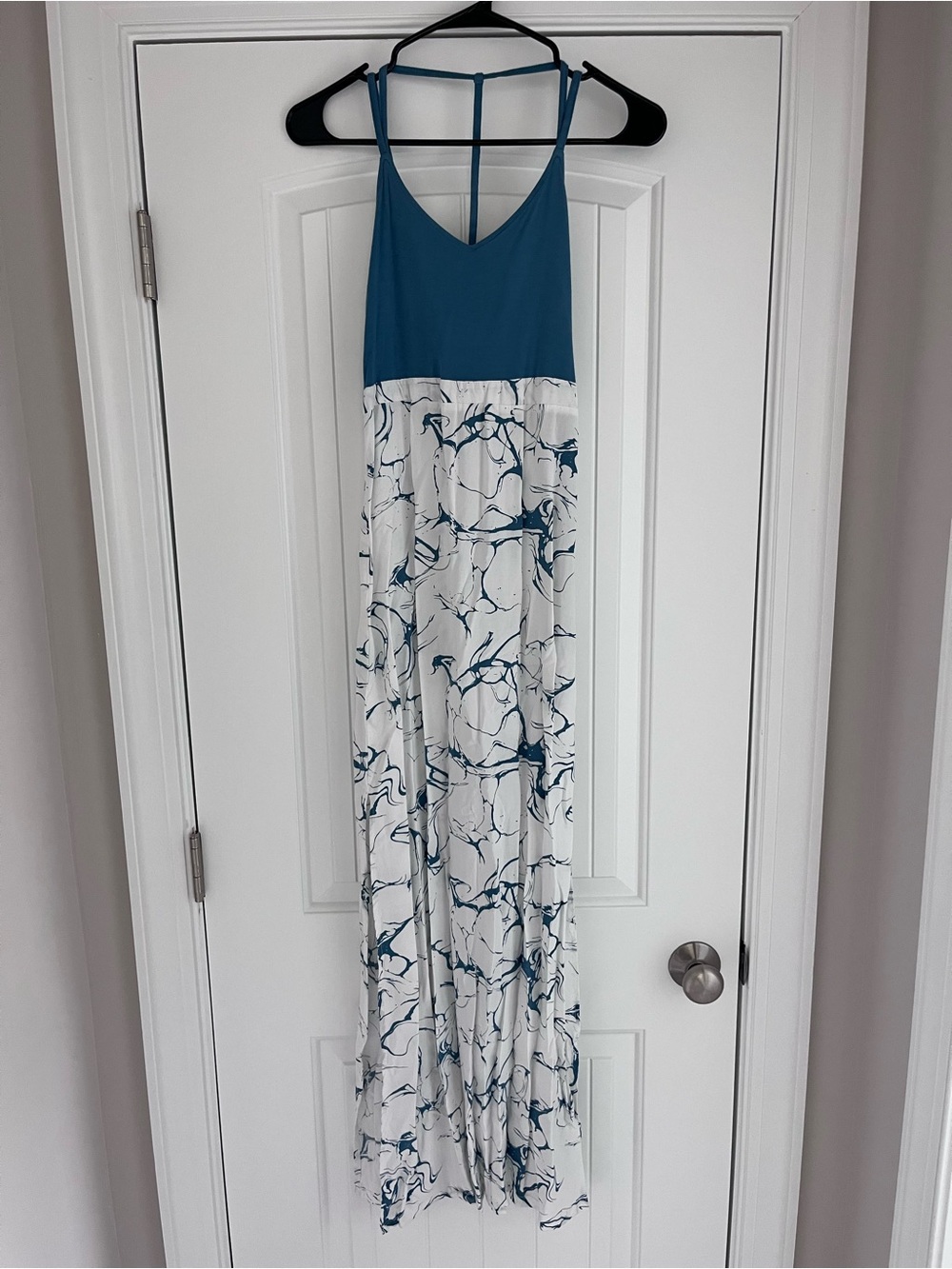 Hurley Teal and White Marble Maxi Dress